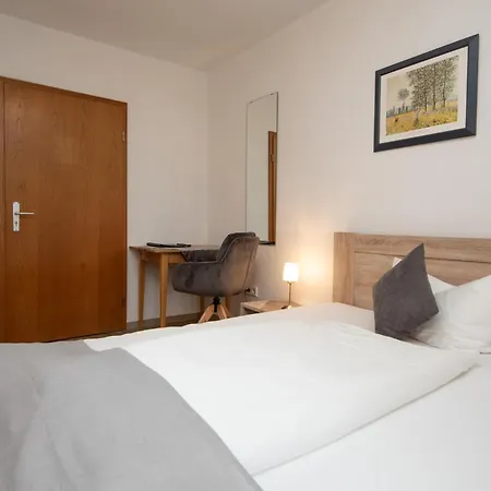 Πανσιόν Neckarperle 3*